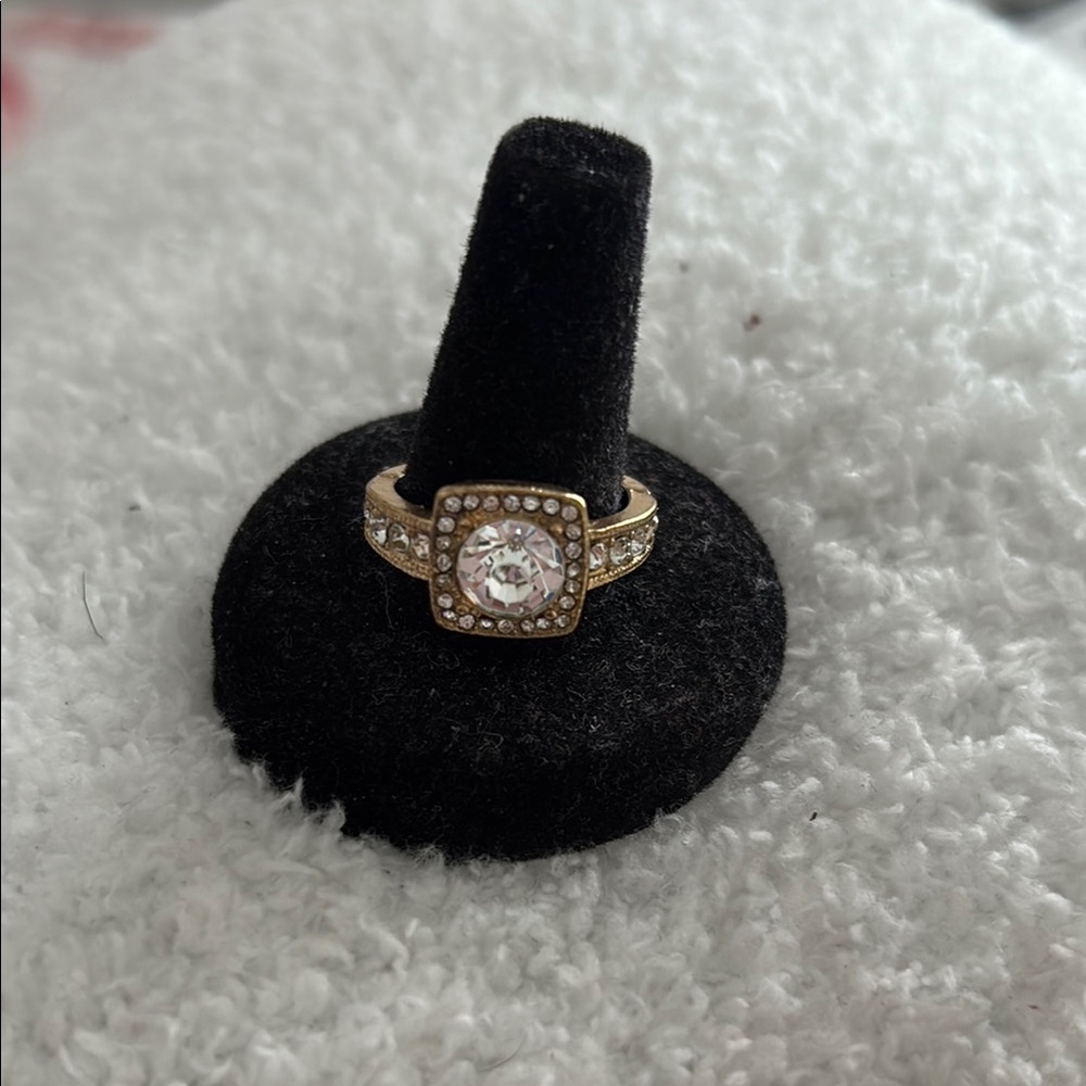 Elegant Gold and Silver Women's Ring